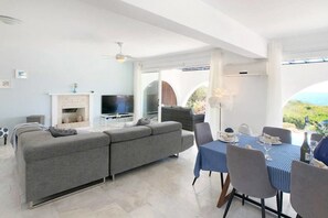 Villa, 4 Bedrooms, Private Pool, Sea View | Living area | Smart TV, video-game console - Villa Searay (Paphos)
