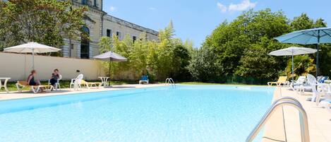 Seasonal outdoor pool, pool umbrellas, sun loungers