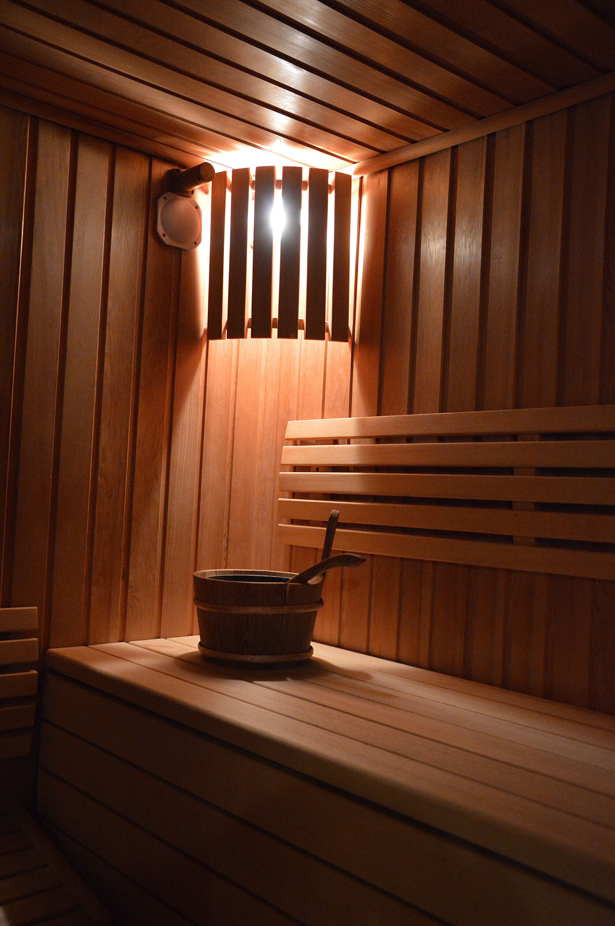 sauna, hot tub, steam room, turkish bath/hammam, body treatments