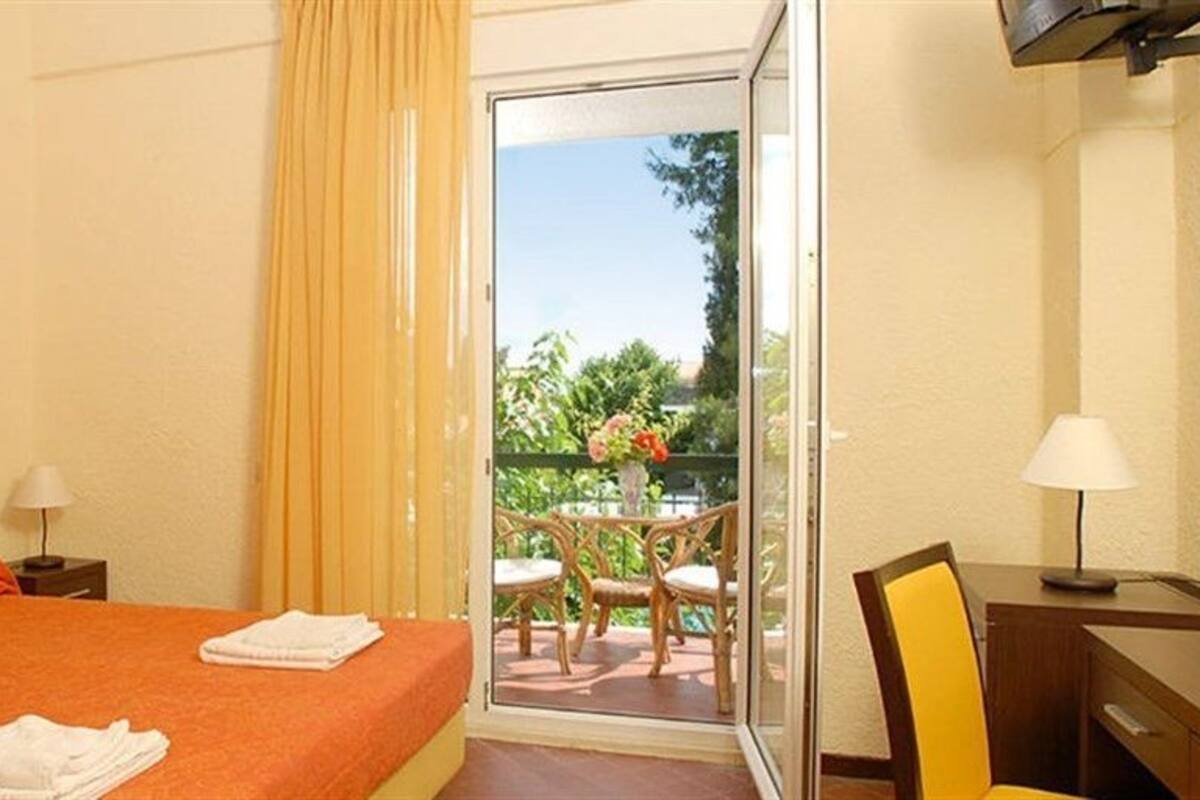 In-room safe, blackout drapes, cribs (free), WiFi (free)