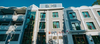 Ener Old Castle Resort Hotel