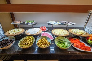 Daily buffet breakfast for a fee