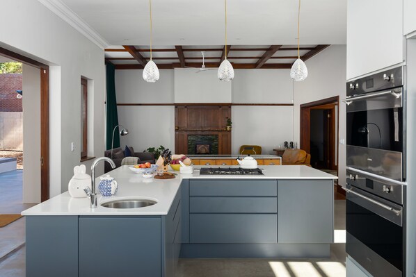 Premium Villa, 3 Bedrooms, Non Smoking, City View | Private kitchen | Full-size fridge, oven, stovetop, dishwasher