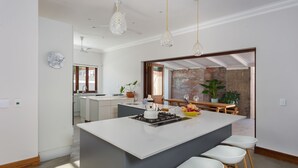Premium Villa, 3 Bedrooms, Non Smoking, City View | Private kitchen | Full-size fridge, oven, stovetop, dishwasher - Forest Road 1 (Cape Town)