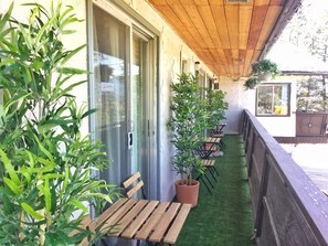 Deluxe Studio, 1 King Bed, Kitchenette, Mountain View (Rm 5) | Balcony - Celadon Lodge (Radium Hot Springs)