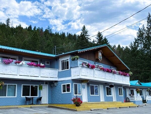 Fachada de la propiedad