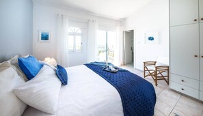 Villa, 4 Schlafzimmer, eigener Pool | 4 Schlafzimmer, Bügeleisen/Bügelbrett, Babybetten, kostenloses WLAN