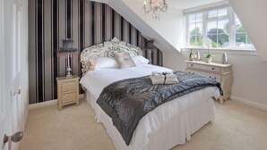 Room - GOSHEN COTTAGE (Kelso)