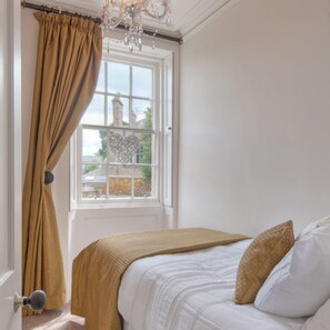 House, 3 Bedrooms | 3 bedrooms, desk, iron/ironing board, free WiFi - GOSHEN COTTAGE (Kelso)