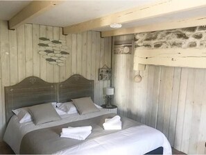 Double or Twin Room (Etoile de Mer) | 1 bedroom, premium bedding, bed sheets - Chez les Hollandais (Roscanvel)