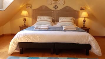 Triple Room (Grand Large) | 1 bedroom, premium bedding, bed sheets