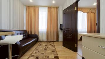 Perhehuone | Olohuone | Taulutelevisio