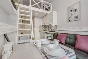 스탠다드 듀플렉스 (1) | 거실 | 평면 TV