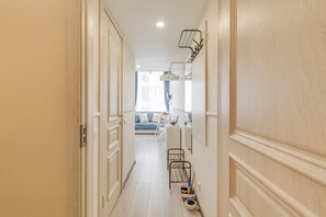 Dúplex estándar (4) | Área de sala de estar | Televisión de pantalla plana