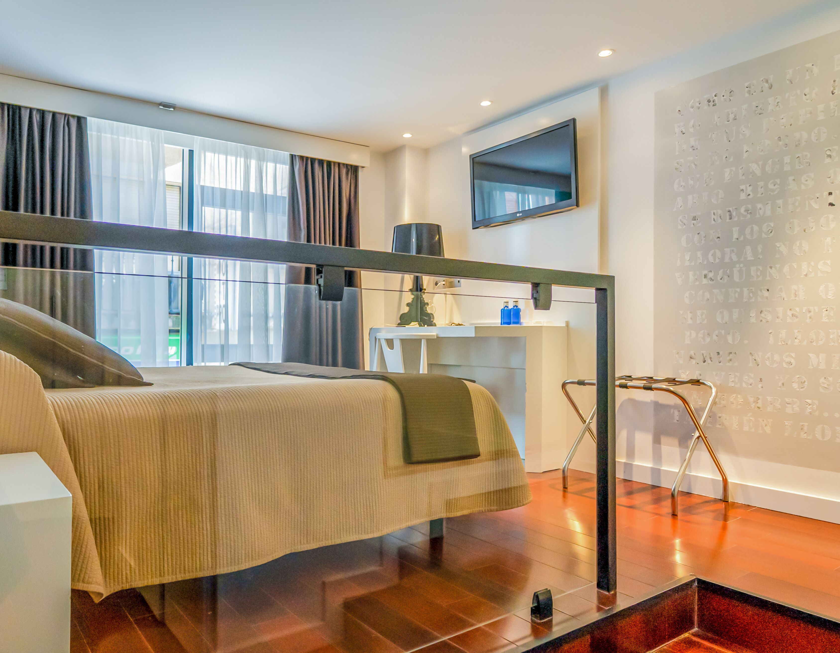 double or twin room | 1 bedroom, in-room safe, desk, blackout curtains