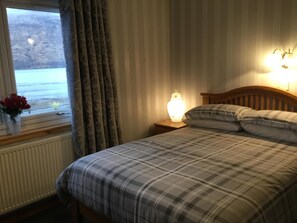 Free WiFi, bed sheets - Alltonside Guest House (Fort William)