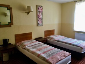 經濟雙床房, 共用浴室 | 免費無線上網