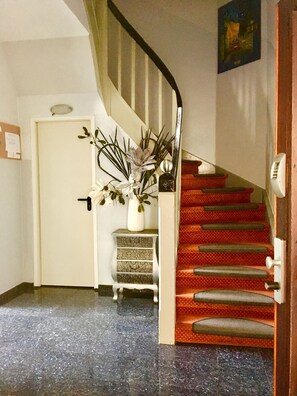 Interior entrance - EuroStopas (Bremen)