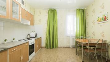 Apartment, 2 Schlafzimmer | Eigene Küche | Kühlschrank, Mikrowelle, Ofen, Herdplatte