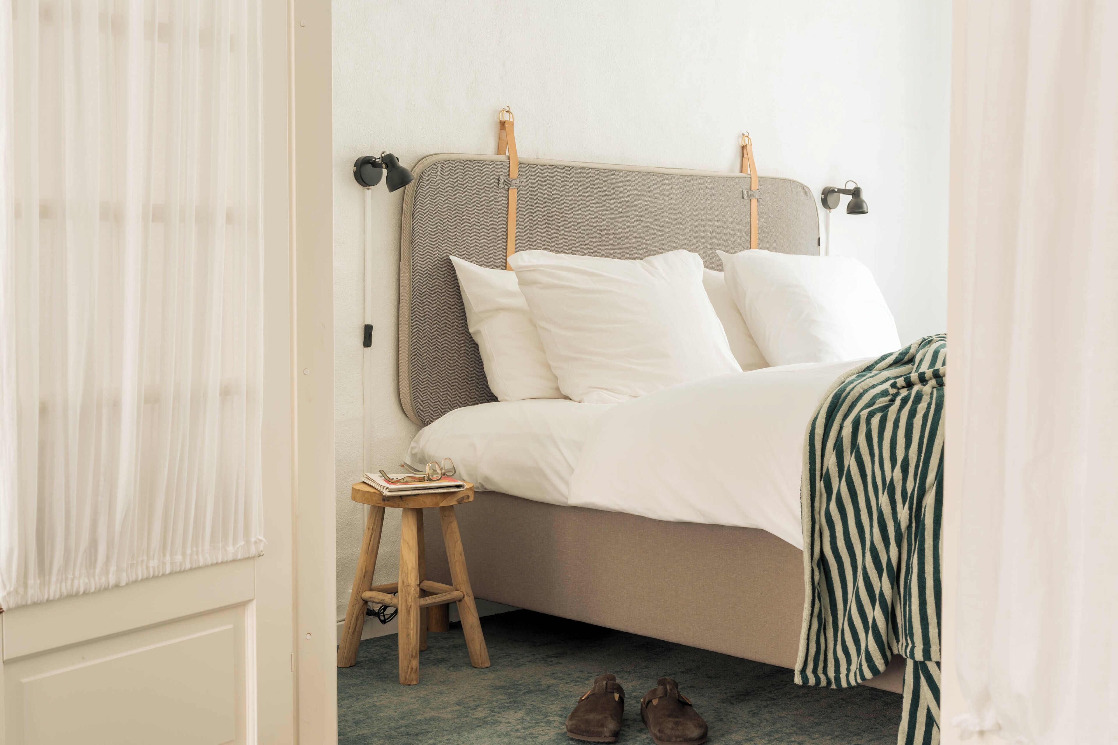 Design appartement, 2 slaapkamers, keuken, uitzicht op binnenplaats (Amaliegade 43, 1st Floor) | Individueel gedecoreerd, individueel gemeubileerd, geluiddichte muren