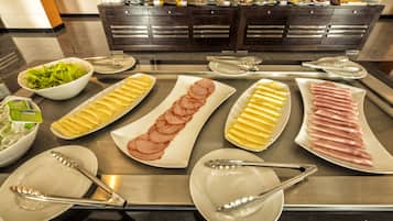 Daily buffet breakfast (USD 10 per person)