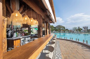 Poolside bar