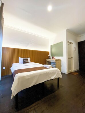 Superior eenpersoonskamer | Een bureau, gratis wifi