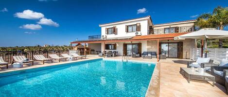Outdoor pool, sun loungers