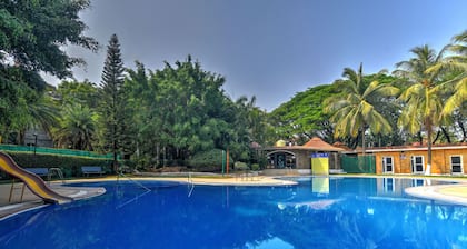 Celebrity Resort