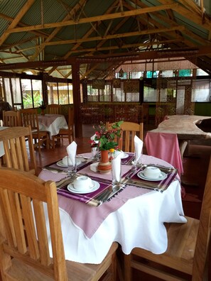 Breakfast, lunch and dinner served - Kilimanjaro Eco Lodge (Arusha)