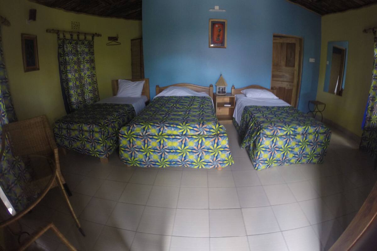 Deluxe Triple Room, 3 Bedrooms, Accessible, Mountain View | Desk, WiFi (free)
