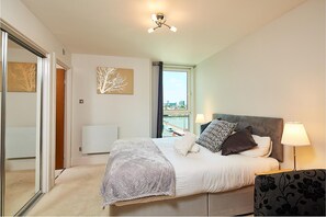 Room - The Thames View Apartments (London)
