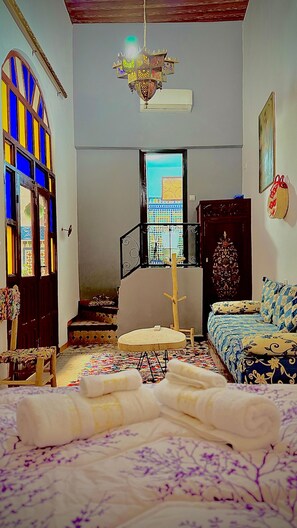 1 bedroom, individually decorated, blackout curtains, free WiFi - Riad Dar Fes (Fes)