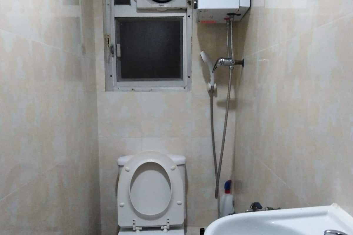 Basic Shared Dormitory, 1 Bedroom, Non Smoking | Sinki Bilik Mandi