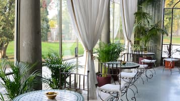 ๋ด๋ถ ์
๊ตฌ