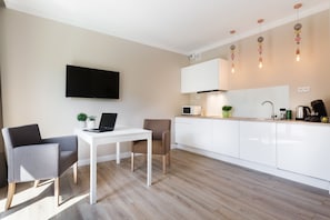 Liza Lux Apartment II Old Town | In-room dining