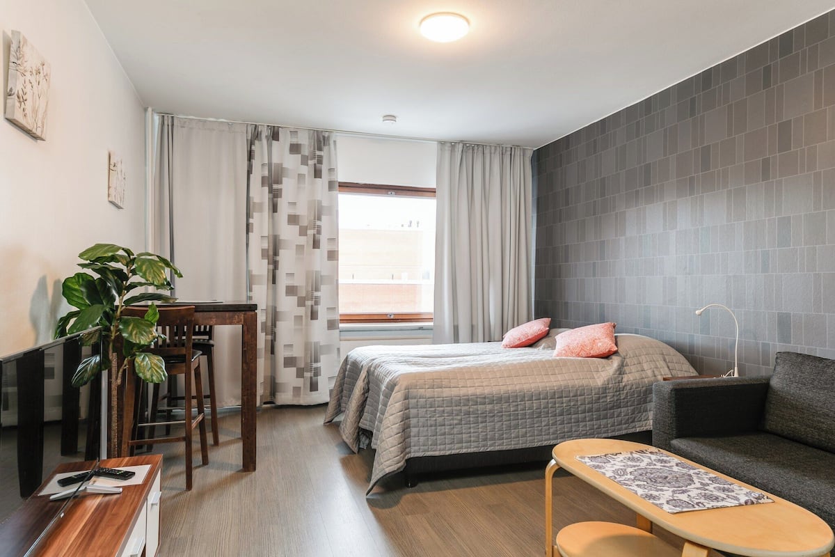 Studio, 2 eenpersoonsbedden (B8) | 1 slaapkamer, een bureau, gratis wifi, beddengoed