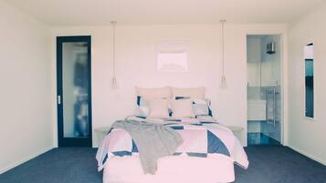 House, 3 Bedrooms, Non Smoking | 3 bedrooms, iron/ironing board, free WiFi, bed sheets