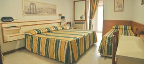 Triple Room | In-room safe, desk, free WiFi, bed sheets - Albergo Argentina SRL (Fiuggi)