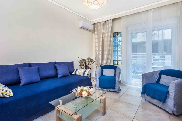 Living room - Central Stylish Apartment (Thessaloniki)