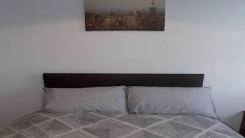 Free WiFi, bed sheets