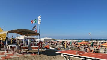 Private beach, sun-loungers, beach umbrellas, beach yoga