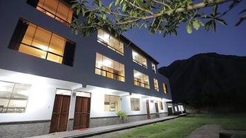 Fasade – kveld/natt