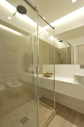 Apartment, 1 Schlafzimmer | Badezimmer | Dusche, Regendusche, Haartrockner, Bidet