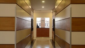 Unclassified image, 2 of 37, button - Santiago World Oriente (Santiago)