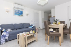 Sistema de insonorización y cunas (de pago)