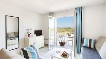 1 bedroom, soundproofing, cots/infant beds, WiFi