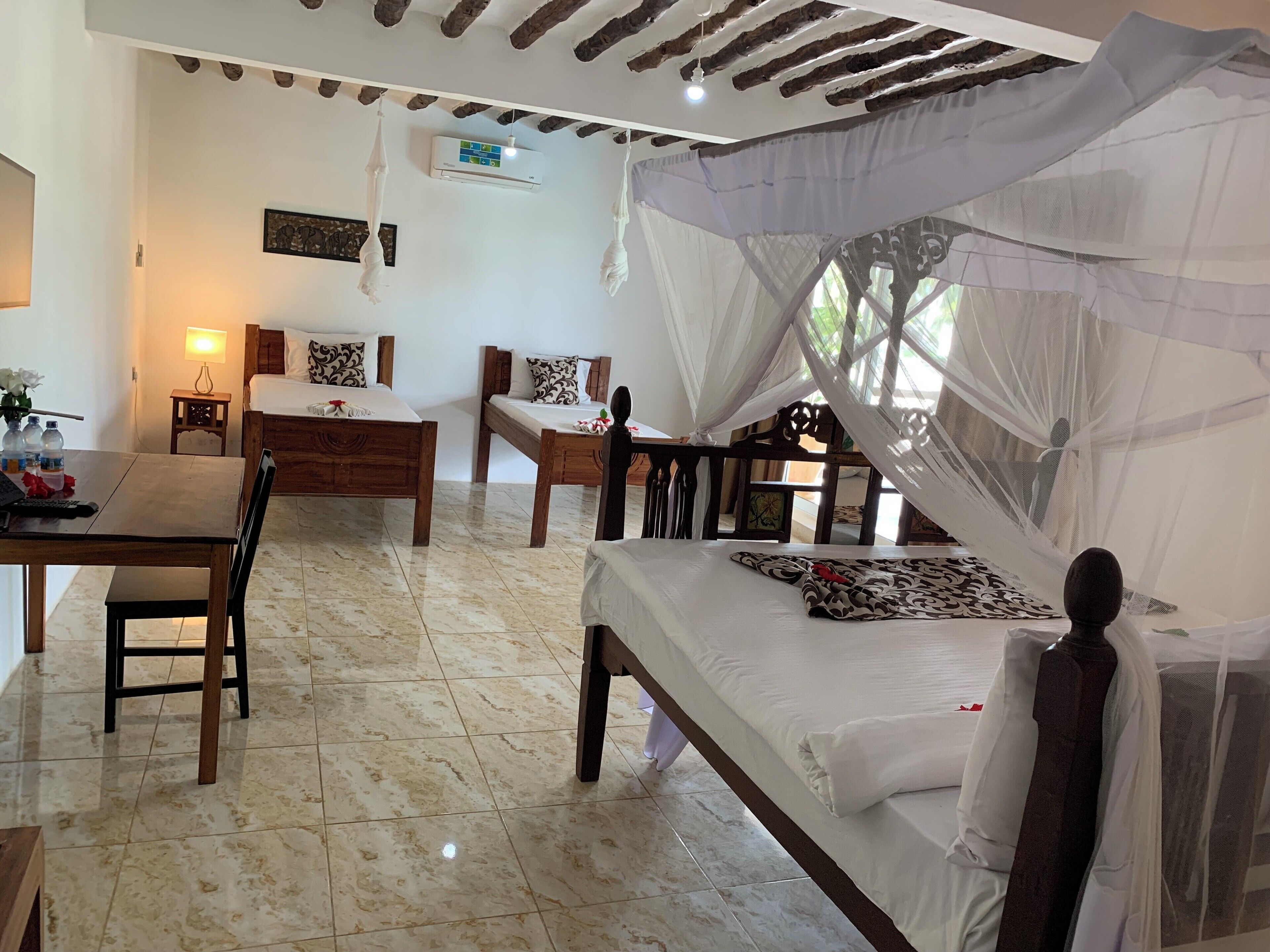 Family Room, Pool View | Premium bedding, individually furnished, desk, laptop workspace