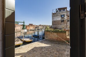 Balcony view - Arsenale Canal View Apartments (Venice)