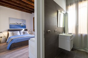 Apartament | 1 dormitori, planxa i posts de planxar, bressols i wifi gratuïta 